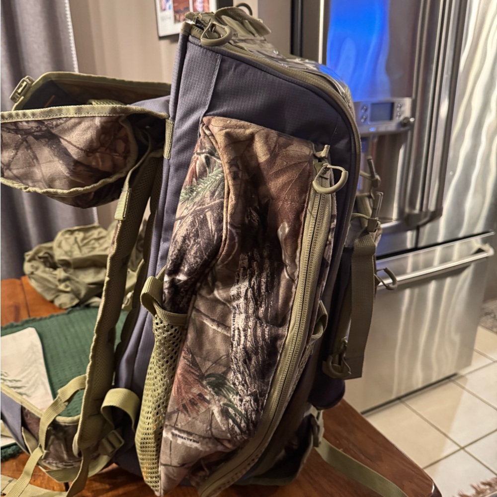 Camouflage Backpack - image 4